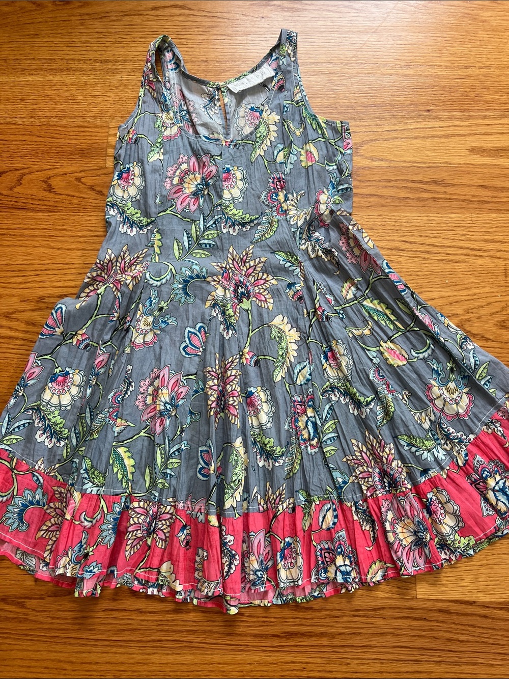 Cino Sleeveless Boho Floral Mini Dress in Gray and Pink Coverup XS